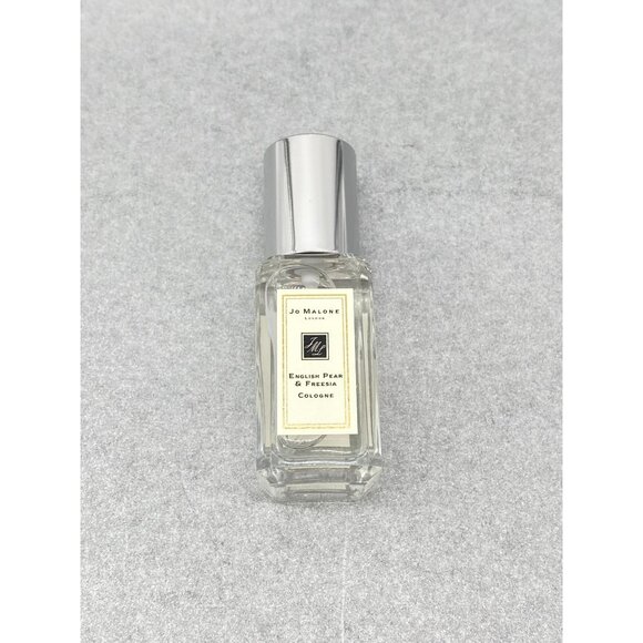 Jo Malone London English Pear & Freesia Cologne Travel Size 0.3 Oz - Picture 2 of 4